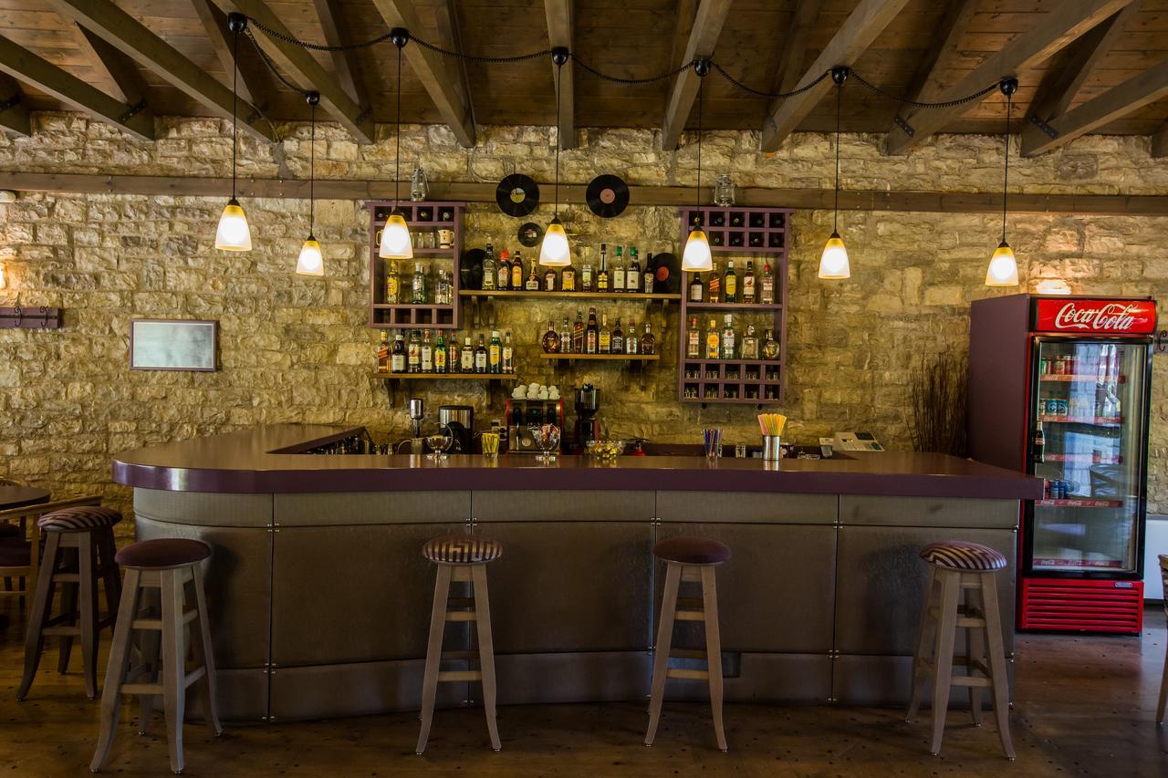 Village Inn Ano Chora Exterior photo